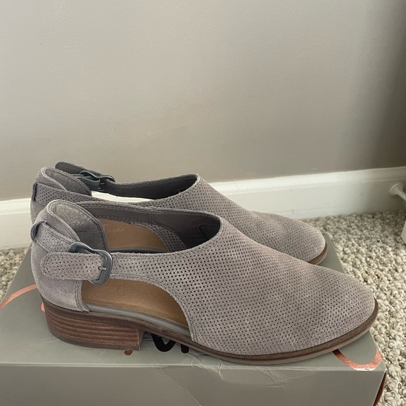 Crown Vintage bootie - Picture 1 of 3